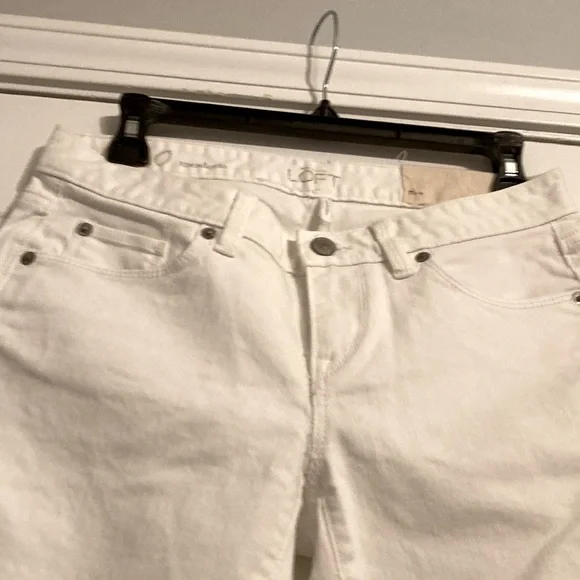 LOFT Women's White Shorts - Picture 3 of 7